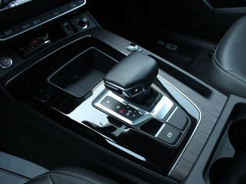 Used 2023 Audi Q5 2.0T Premium w/ Convenience Package AWD/4WD image 19