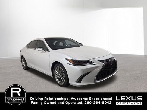 Used 2020 Lexus ES 350 Ultra Luxury w/ Accessory Package image 5