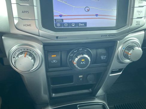 Used 2018 Toyota 4Runner SR5 RWD image 19