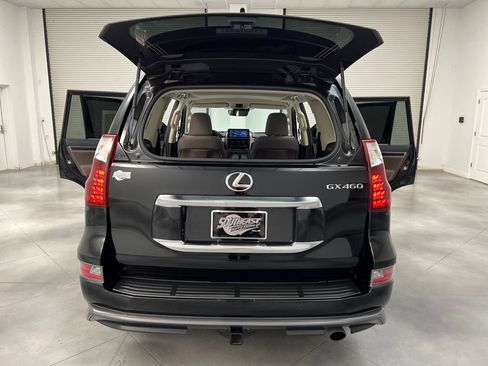 Used 2022 Lexus GX 460 Premium w/ Accessory Package AWD/4WD image 48