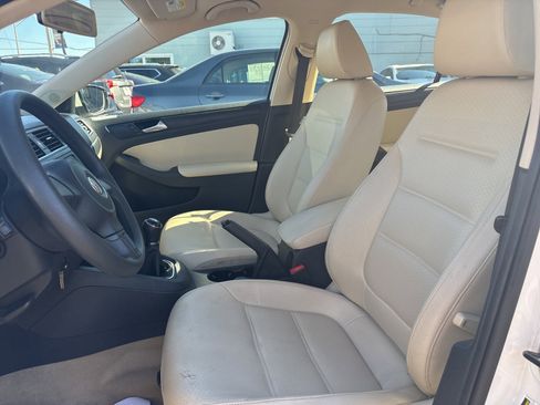 Used 2014 Volkswagen Jetta SE image 10