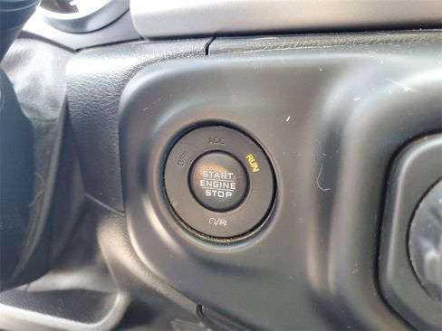 Used 2020 Jeep Wrangler Unlimited Sport image 26