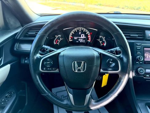 Used 2018 Honda Civic Sport image 14
