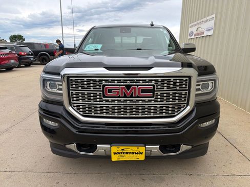 Used 2018 GMC Sierra 1500 Denali w/ Denali Ultimate Package AWD/4WD image 3