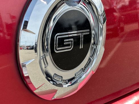 Used 2005 Ford Mustang GT Premium image 47