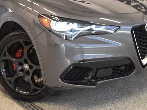 Used 2024 Alfa Romeo Stelvio Ti w/ Performance Driving Package AWD/4WD image 31