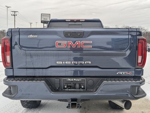 Used 2022 GMC Sierra 2500 AT4 w/ AT4 Preferred Package image 10
