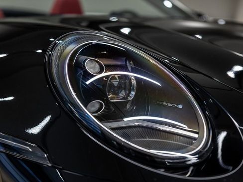 Used 2021 Porsche 911 Turbo image 14