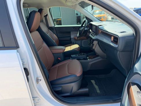 Used 2024 Ford Maverick Lariat FWD image 25