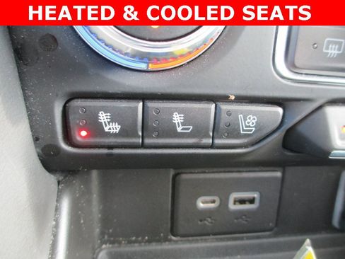 Certified 2023 GMC Yukon SLT image 16