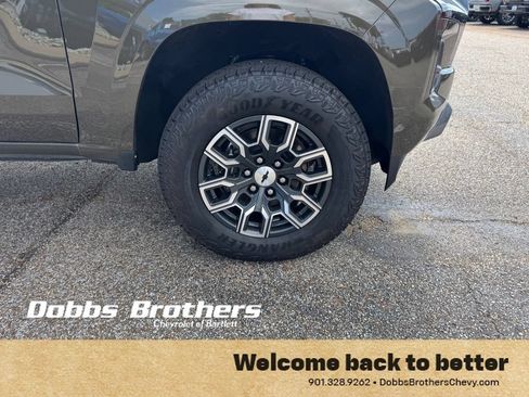 Used 2023 Chevrolet Colorado Z71 w/ Z71 Convenience Package 2 AWD/4WD image 10