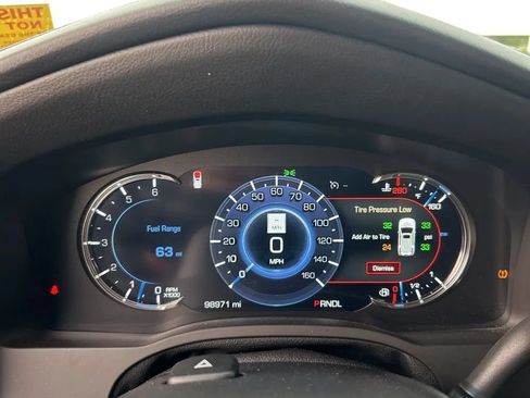 Used 2018 Cadillac Escalade ESV Luxury AWD/4WD image 16