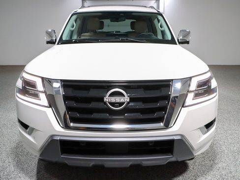 Used 2024 Nissan Armada Platinum w/ Captain's Chairs Package AWD/4WD image 4