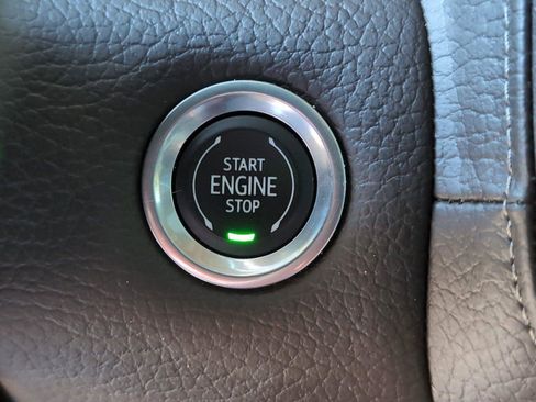 Used 2022 GMC Yukon Denali w/ Denali Ultimate Package image 37