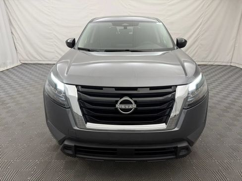 Used 2025 Nissan Pathfinder S AWD/4WD image 3
