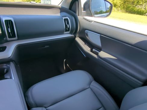 New 2026 Ford Expedition Active RWD image 15