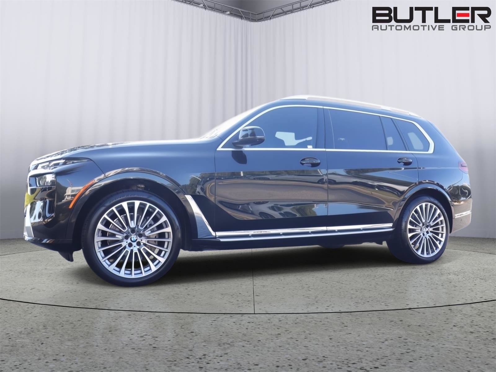 Used 2024 BMW X7 xDrive40i w/ Premium Package AWD/4WD image 1