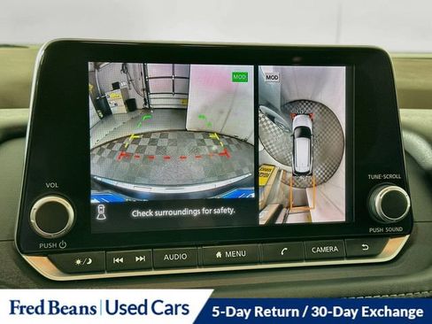 Used 2023 Nissan Rogue SL AWD/4WD image 19