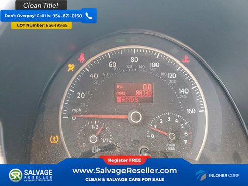 Used 2010 Volkswagen Beetle Coupe image 12