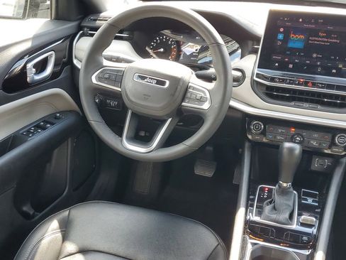 Used 2025 Jeep Compass Limited AWD/4WD image 14
