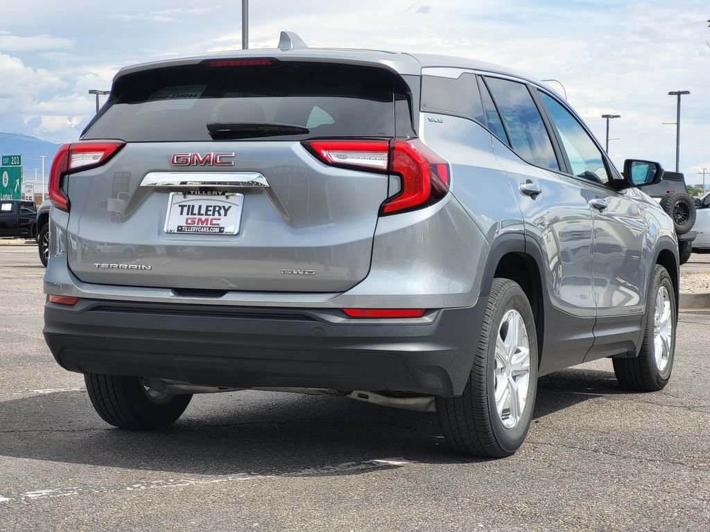Used 2024 GMC Terrain SLE AWD/4WD image 7