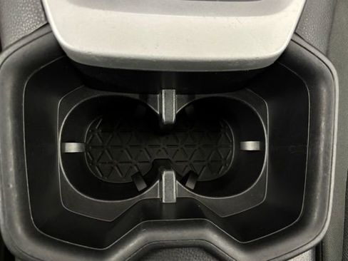 Used 2024 Toyota RAV4 XLE image 22