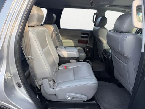 Used 2013 Toyota Sequoia Platinum image 33