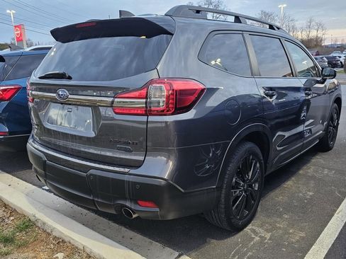 Used 2022 Subaru Ascent Onyx Edition image 2