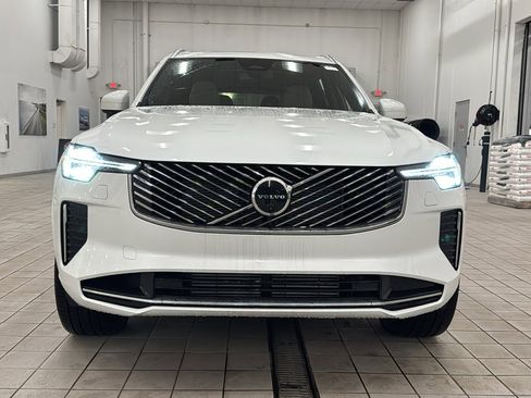 New 2026 Volvo XC90 T8 Plus w/ Protection Package Premier image 10