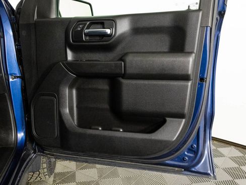 Certified 2020 Chevrolet Silverado 1500 Custom Trail Boss w/ Custom Convenience Package image 39