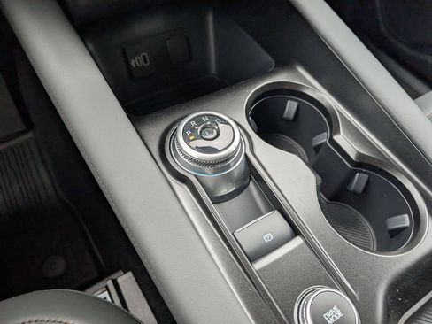 New 2026 Ford Explorer Active w/ Active Comfort Package AWD/4WD image 13