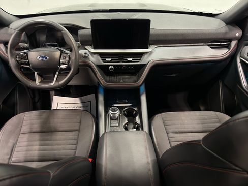 Used 2025 Ford Explorer ST-Line w/ Premium Package image 30