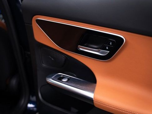 Used 2023 Mercedes-Benz C 300 4MATIC Sedan image 29