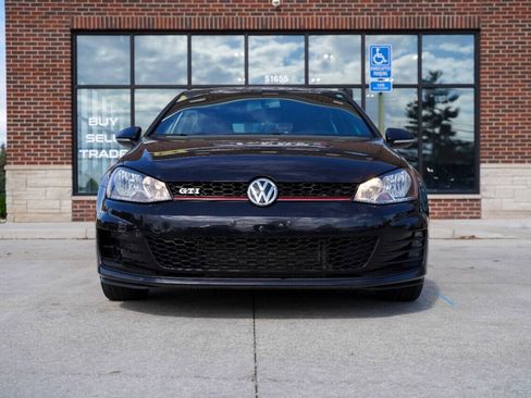 Used 2015 Volkswagen GTI S image 2