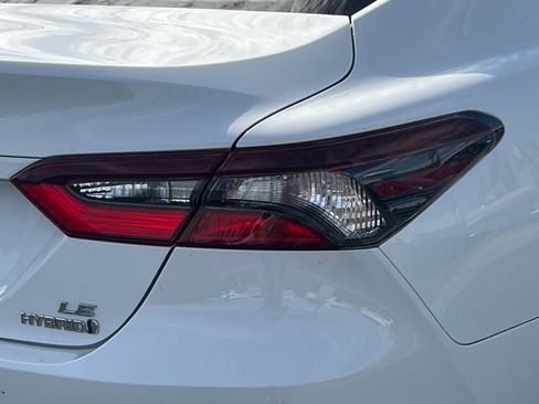 Certified 2021 Toyota Camry LE FWD image 26