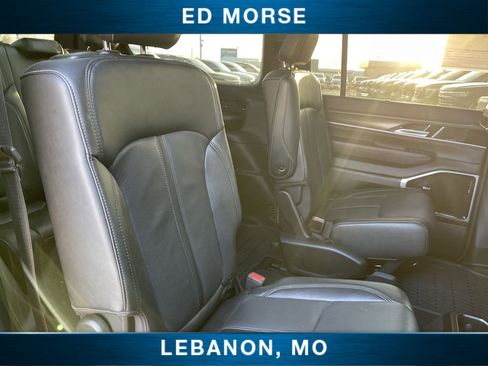 Used 2023 Jeep Wagoneer Series III w/ Premium Group I image 27