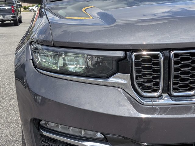 Used 2022 Jeep Grand Cherokee Limited w/ Trailer Tow Prep Group (B) RWD image 6