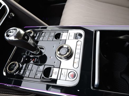 New 2026 Bentley Flying Spur Plug-In Hybrid image 35