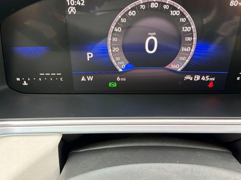New 2026 Volkswagen Taos SE FWD image 20