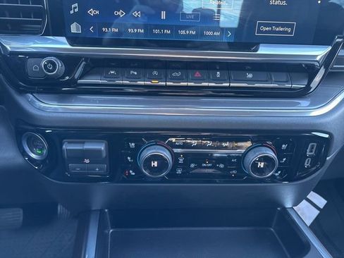 Used 2024 Chevrolet Silverado 1500 High Country w/ High Country Premium Package image 19