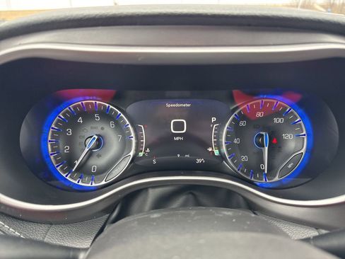 New 2026 Chrysler Pacifica Select AWD/4WD image 15