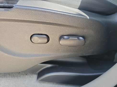 Used 2015 Buick Encore FWD image 12