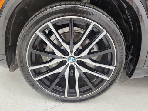 Used 2022 BMW X5 sDrive40i w/ M Sport Package RWD image 74
