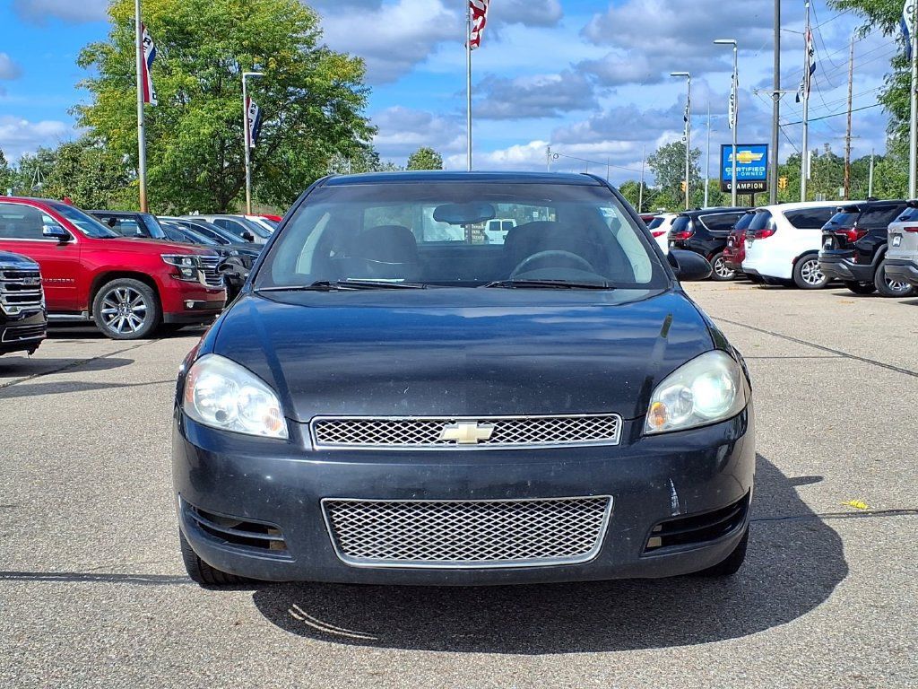 Used 2016 Chevrolet Impala LT w/ LT Sunroof Package FWD image 2