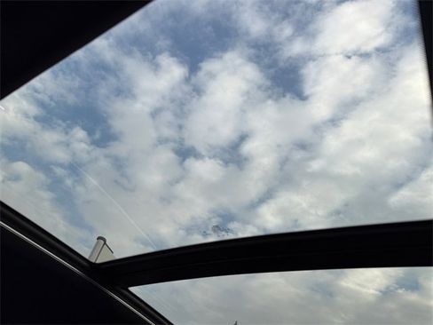 Certified 2023 BMW X1 xDrive28i w/ Convenience Package image 38