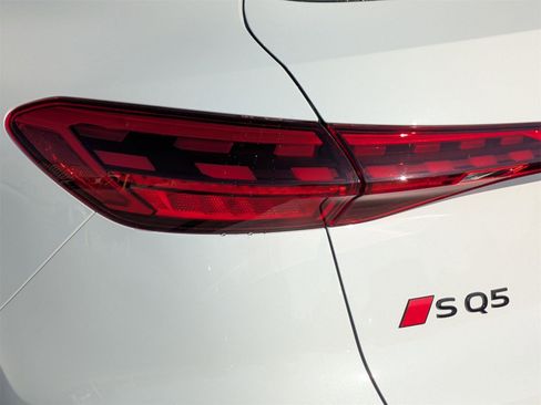 New 2025 Audi SQ5 Premium Plus image 14