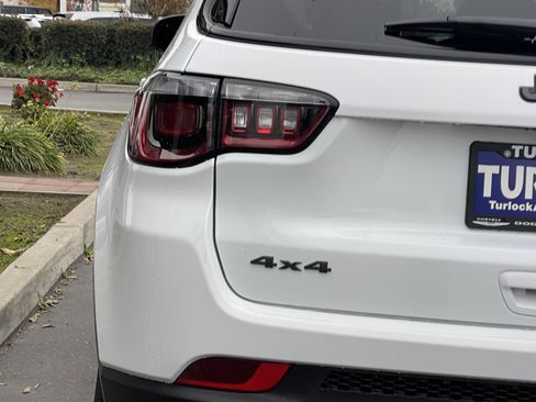 New 2026 Jeep Compass Latitude image 7