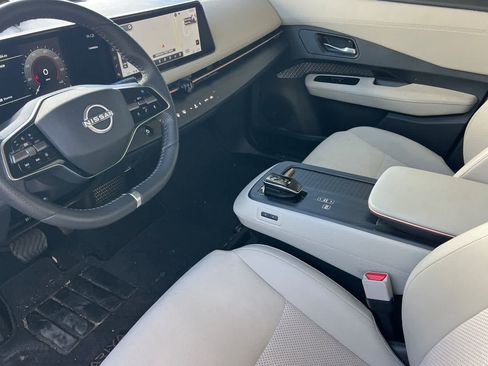 Used 2024 Nissan Ariya AWD image 14