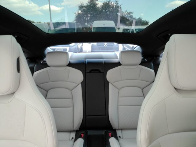 Used 2022 Porsche Taycan RWD image 34