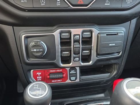 Used 2022 Jeep Gladiator Rubicon w/ LED Lighting Group AWD/4WD image 25